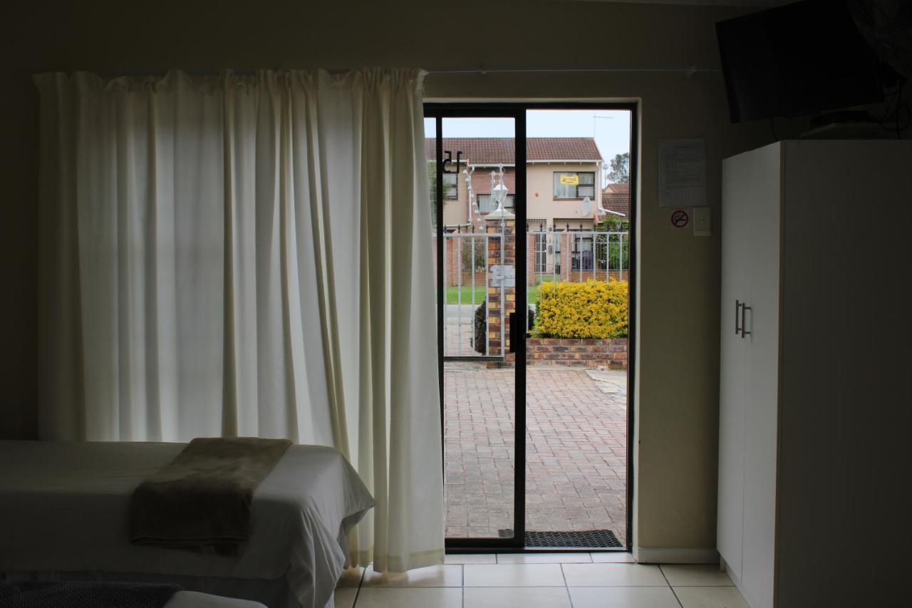 Framesby Guesthouse Port Elizabeth Exterior photo